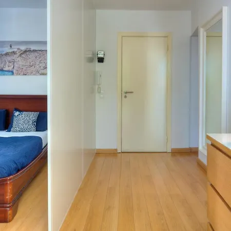 Apartment Sunny & Quiet In Historic Center *